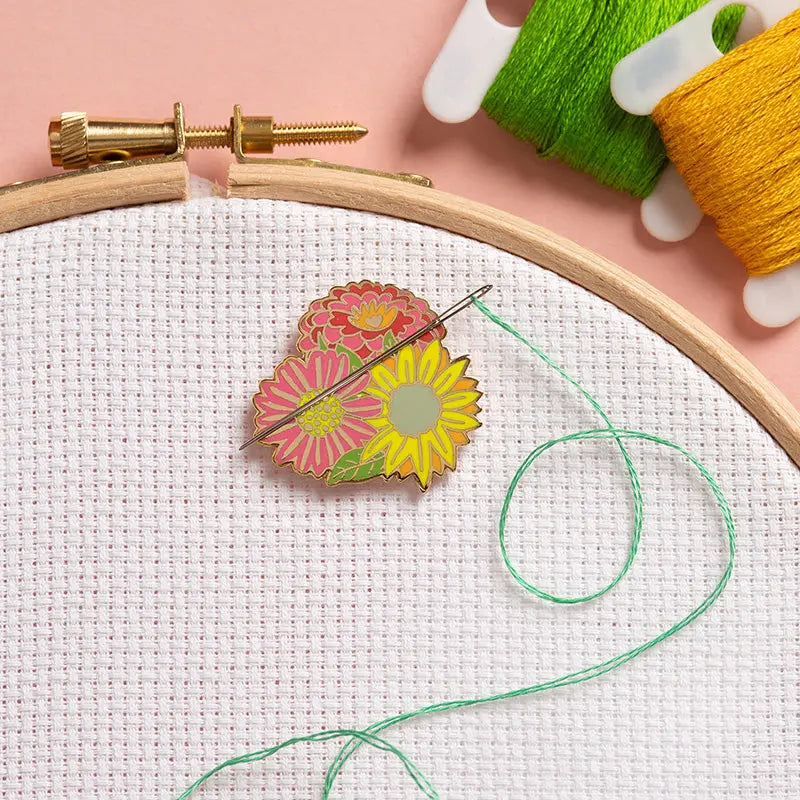 Flowers Magnetic Needle Minder
